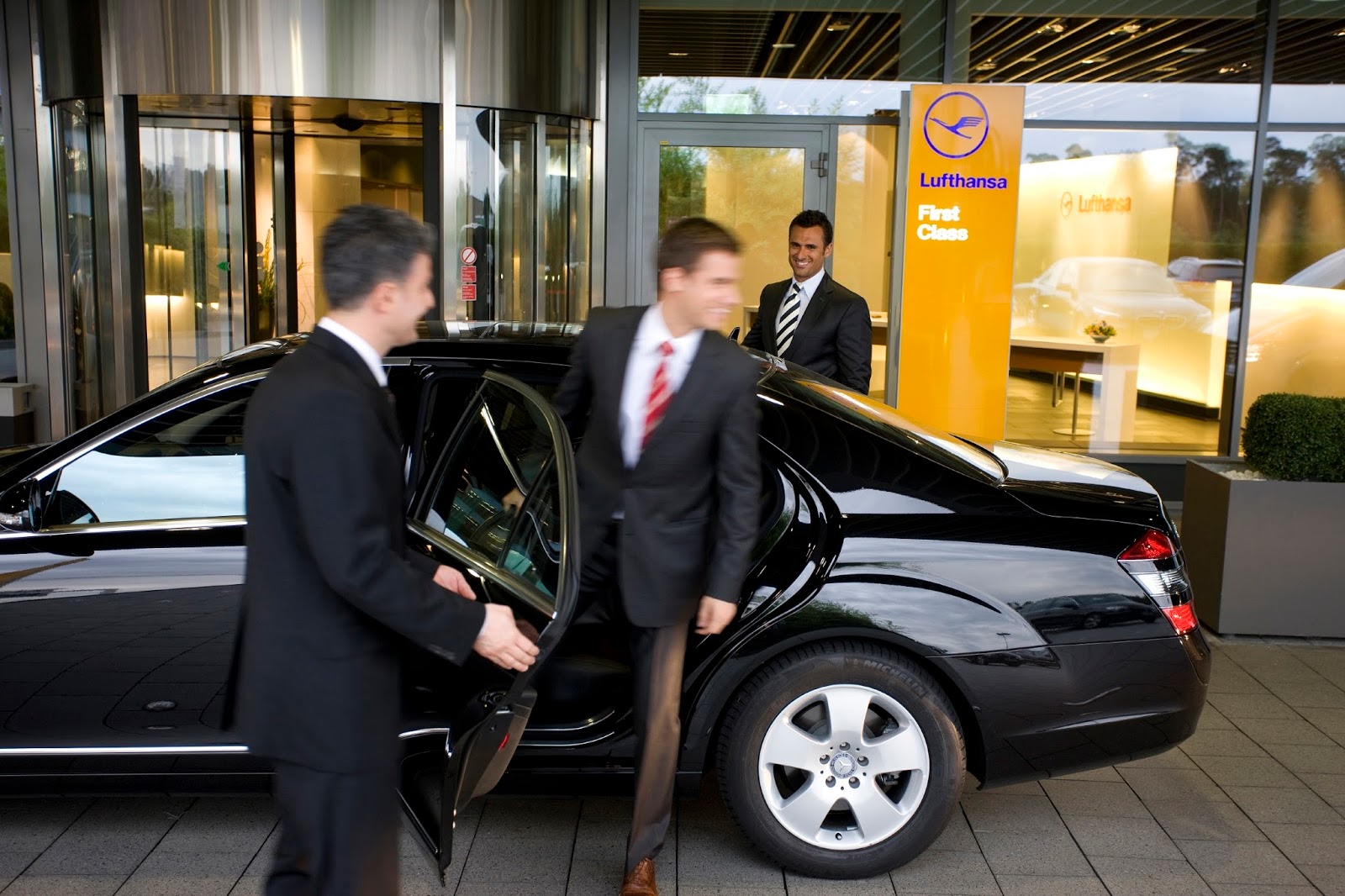 Airport Chauffeur Service Hammond Park airportchauffeurserviceinoxfordshire.blogspot.com