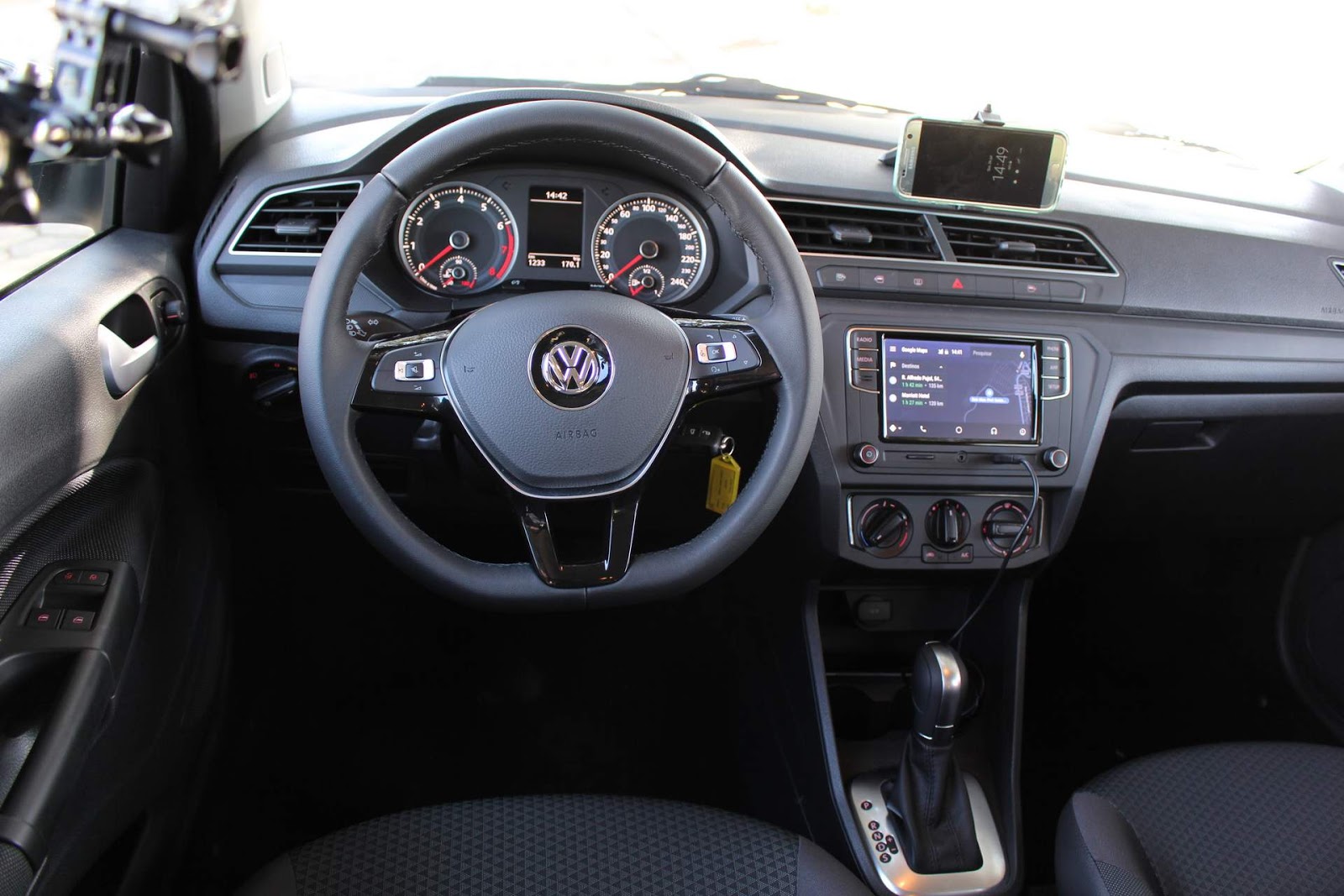 VW Gol 2022 tem novos pacotes de opcionais - fotos, preço e consumo