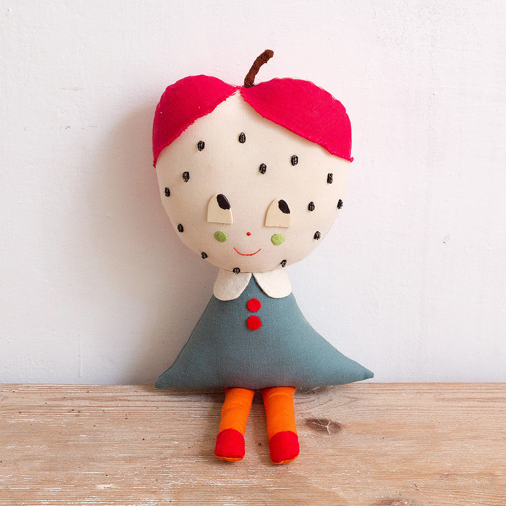 misako mimoko Shop Update! Pear and Apple Dolls