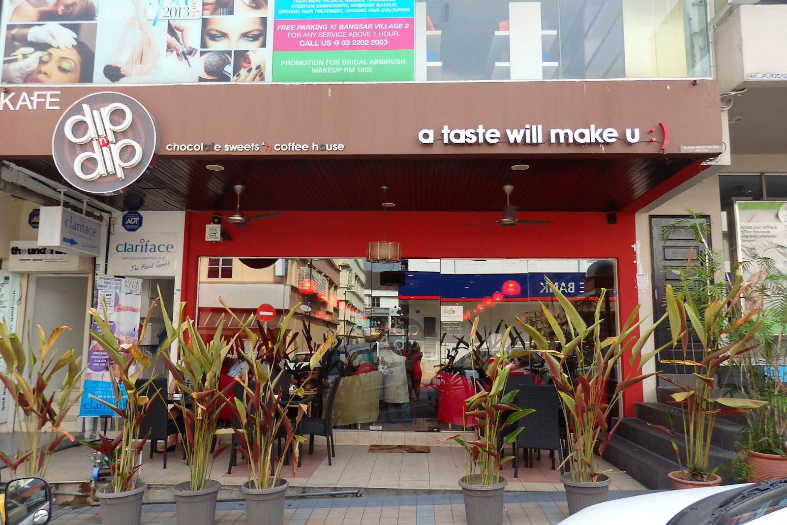 Painted Lips Dip 'n Dip Bangsar