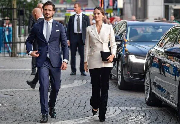 Queen Silvia, Crown Princess Victoria  and Princess Sofia attended the concert at Stockholm Concert Hall. Squin dress