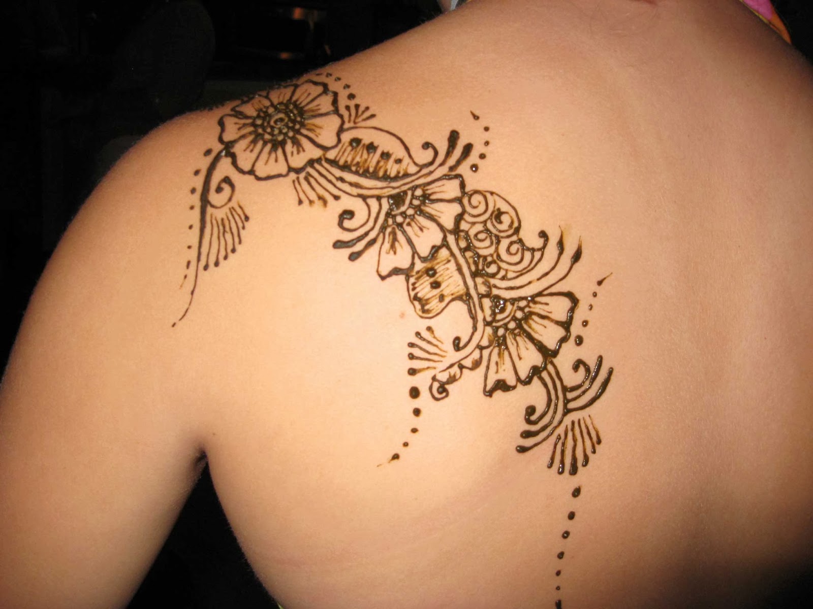 Tattooz Designs: Tattoos for Girls| Tattoo Designs of a Girl| Tattoo ...