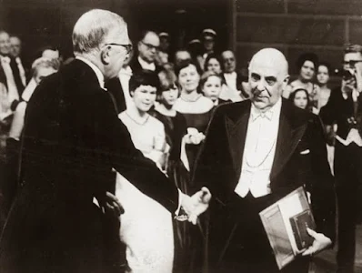 Ο Γιώργος Σεφέρης παραλαμβάνει το Νόμπελ Λογοτεχνίας 10 Δεκεμβρίου το 1963