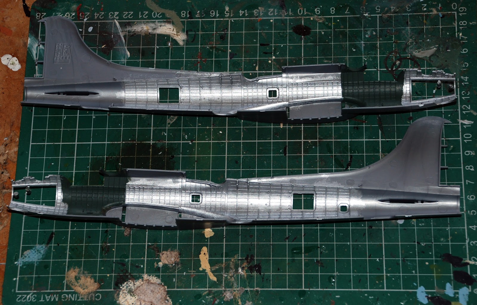 Daz S Model Blog 1 72 Boeing B 17g Comparison Builds 06 03