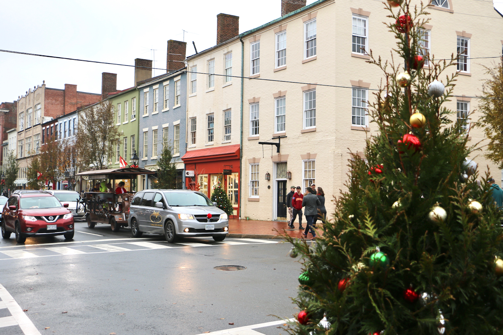 TRAVEL GUIDE Winter Weekend in Fredericksburg, VA. Southern Belle in