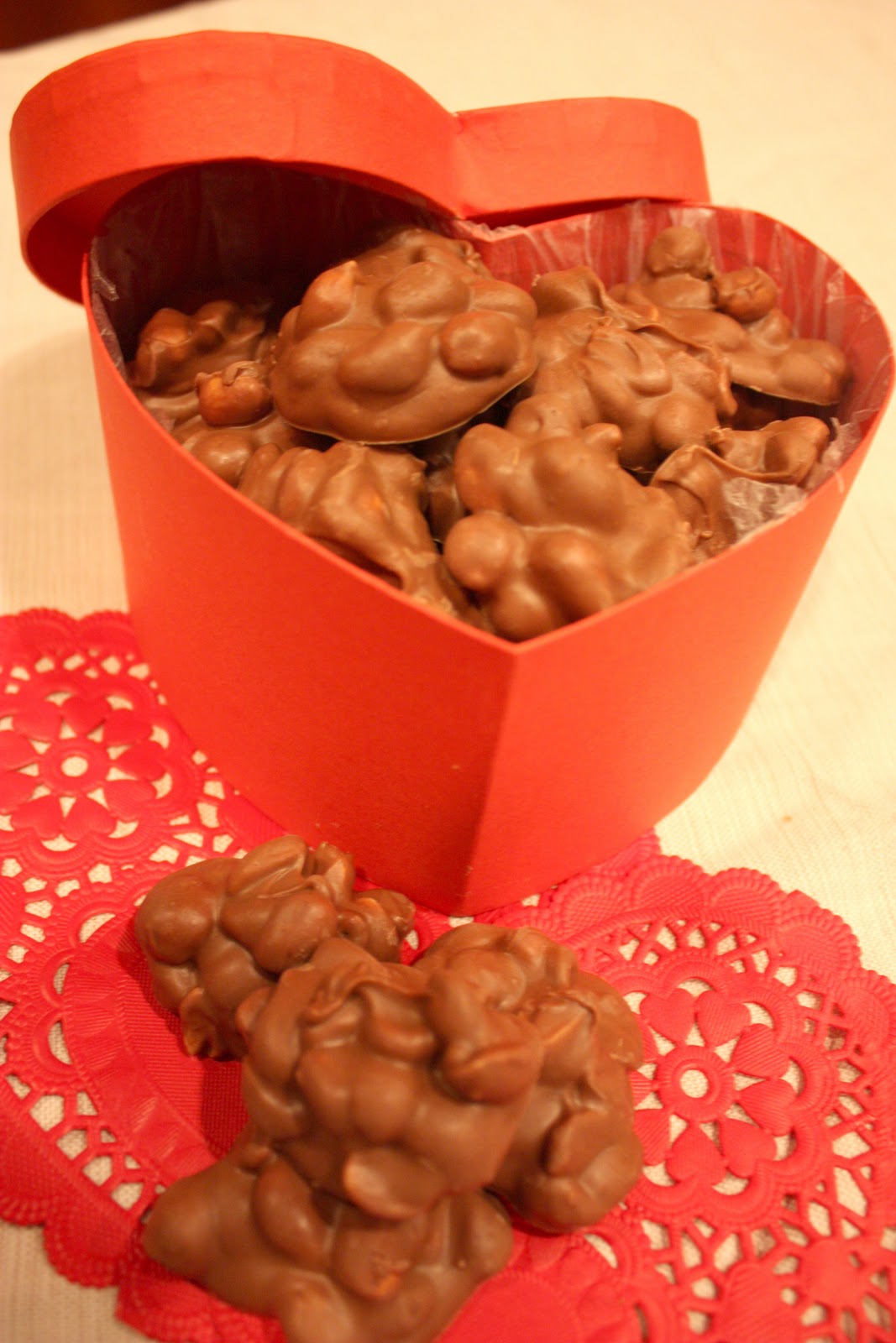 Crock Pot Candy Repeat Crafter Me crock-pot-candy-repeat-crafter-me