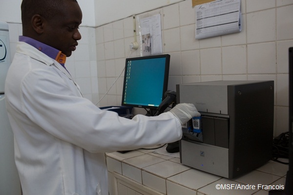 薬剤耐性結核の症状は何ですか?