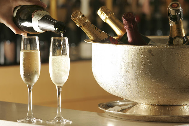 Keeping champagne in the fridge is not a good idea Keeping champagne in the fridge is not a good idea