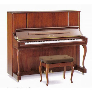 Đàn Piano Yamaha W106, W106B