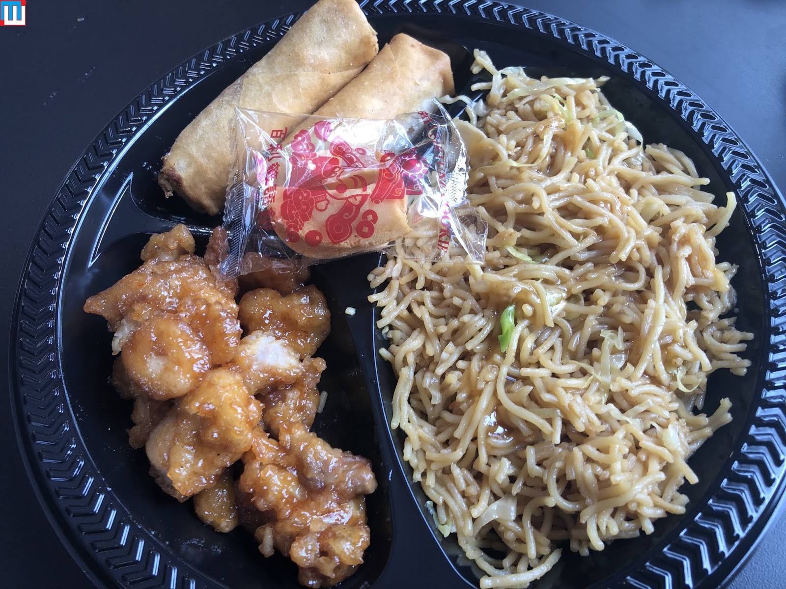 MidwestInfoGuide Season Dining Pass 2019 (Six Flags)