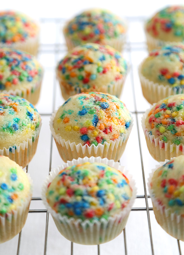 Homemade Funfetti Cupcakes Sprinkle Bakes