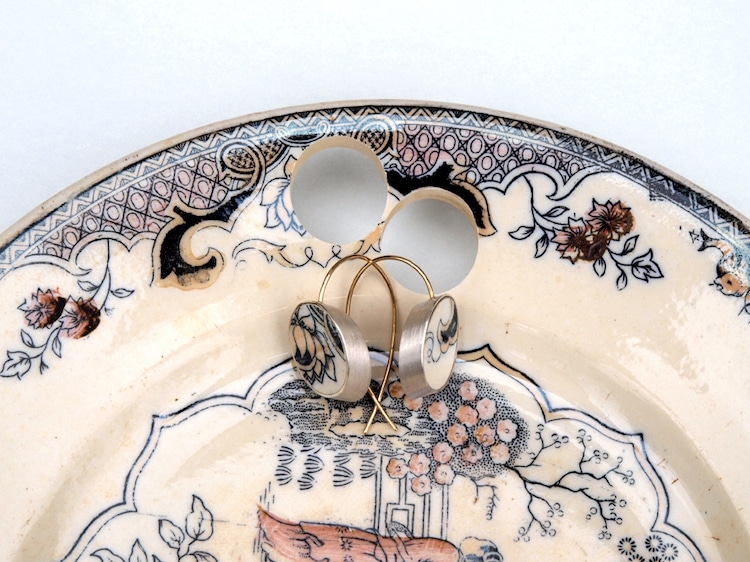 Artist Transforms Antique Ceramics Into Beautiful Pieces of Jewelry