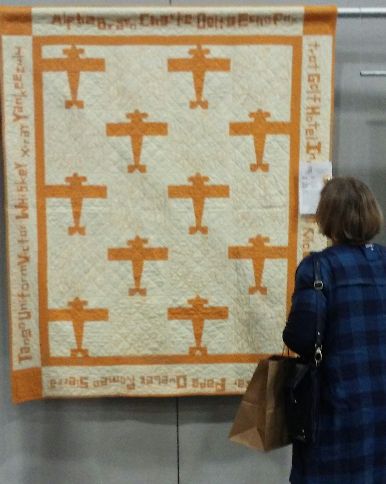 COUNTRY LOG CABIN NORTHWEST QUILTERS QUILT SHOW IN PORTLAND, OR