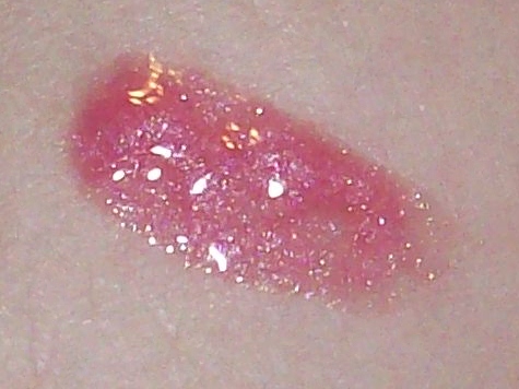 beauté...: Day Twenty One : L'Oreal Colour Riche Lip Gloss in Soft