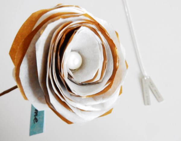 DIY : Fleur en papier de soie pour la Saint Valentin