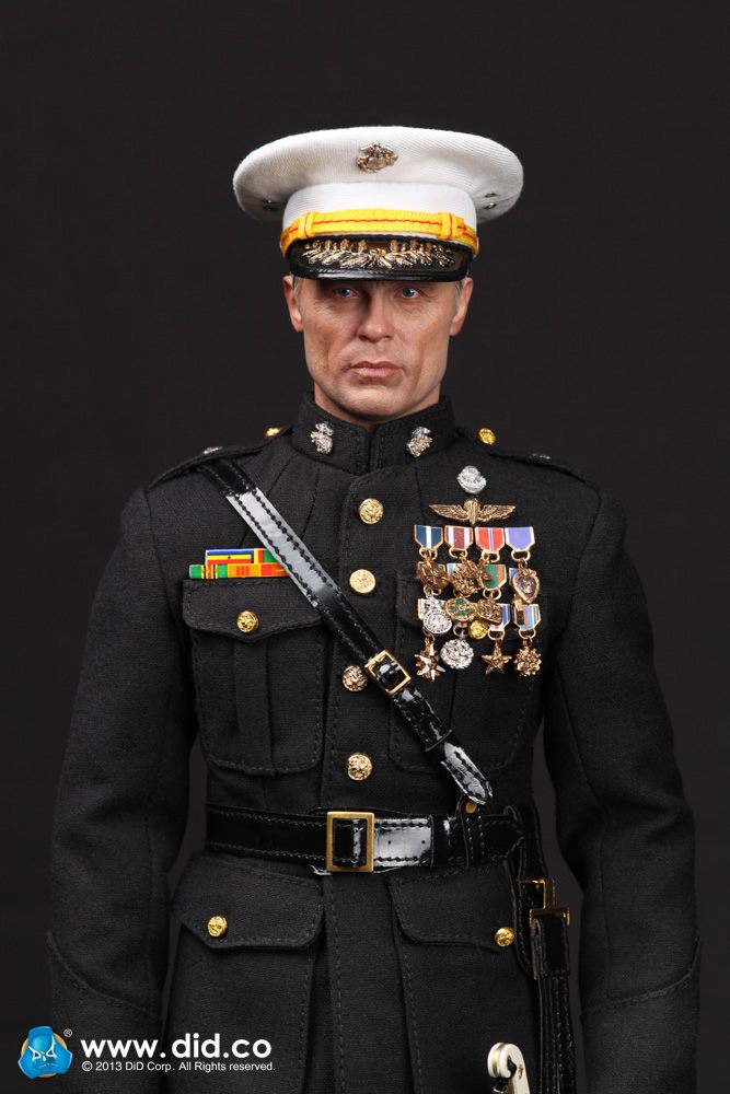 Marine Corps Officer Uniform 33
