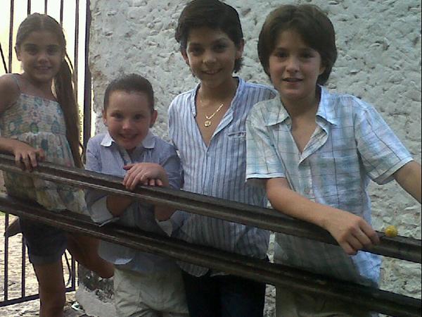 actores infantiles que interpretaron a Damián, Elisa, Gael y Paloma son: