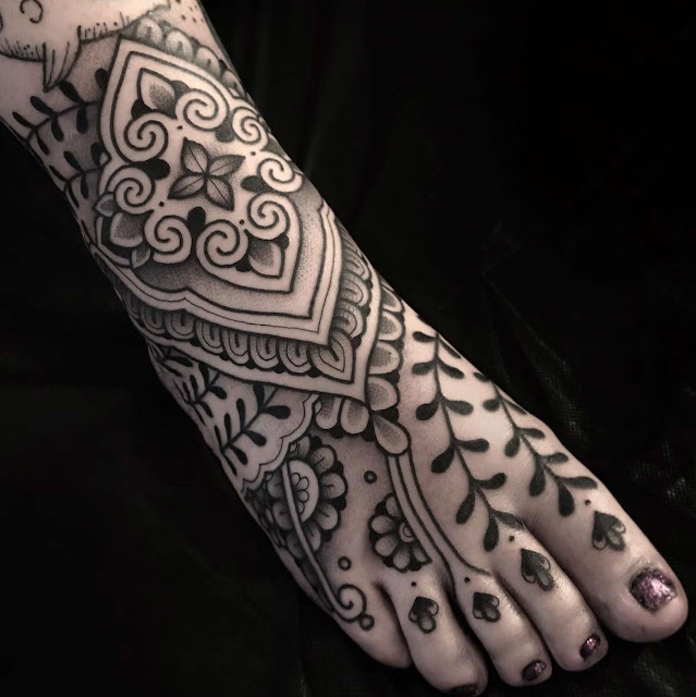 tatuagens femininas para os pés tatuagens femininas para os pés