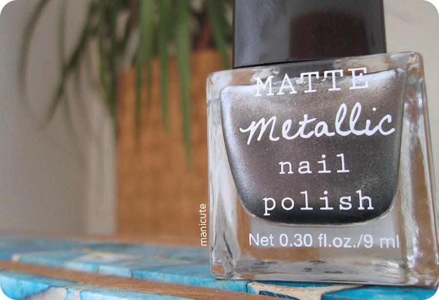 Tendencia uñas primaver-verano 2014: metálico