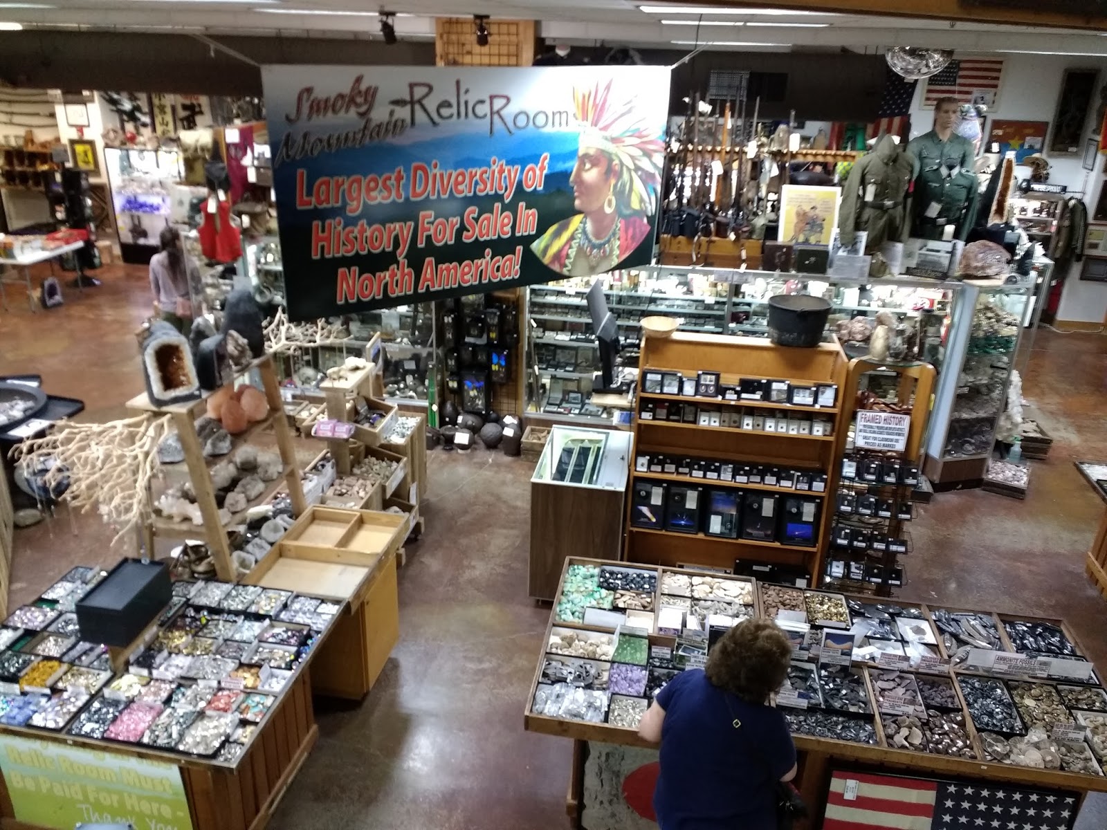 Kentucky Travels Smoky Mountain Knife Works in Sevierville Tennessee