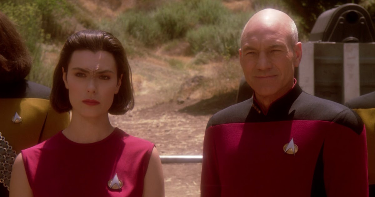 Year of Trek Ensign Ro