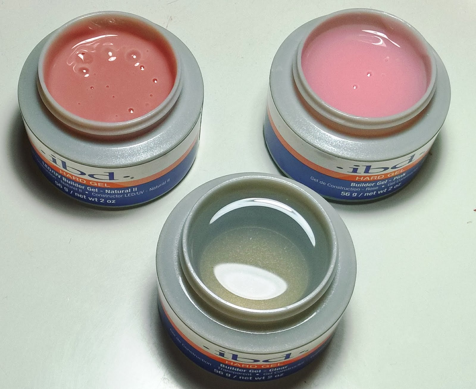 Fluffy Nails Quelle est la différence entre le gel et la résine?