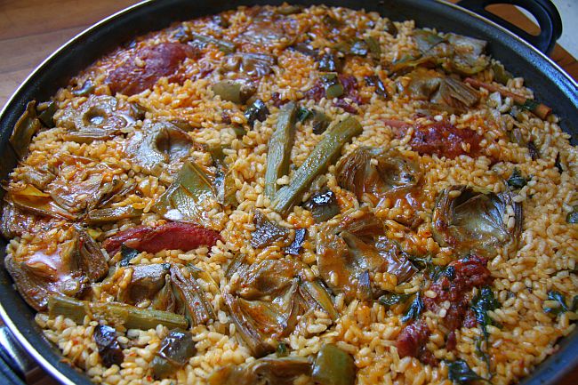 Receta de arroz con alcachofas y costillas | Mercado Calabajío
