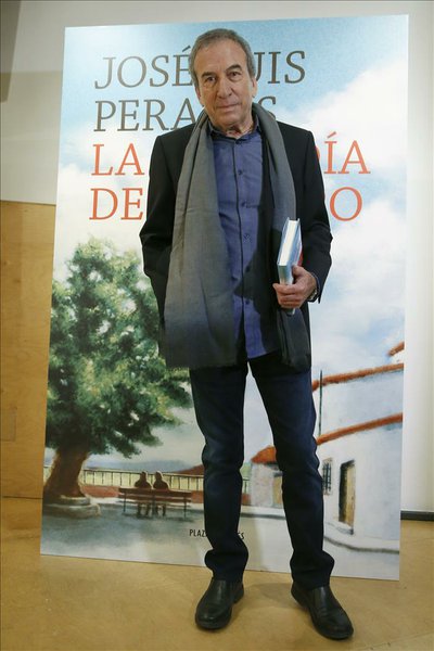 José Luis Perales publíca su primer libro