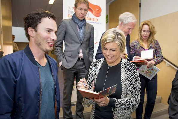 Princess Laurentien of The Netherlands reads at the Day of Sustainability at De Pantarijn School