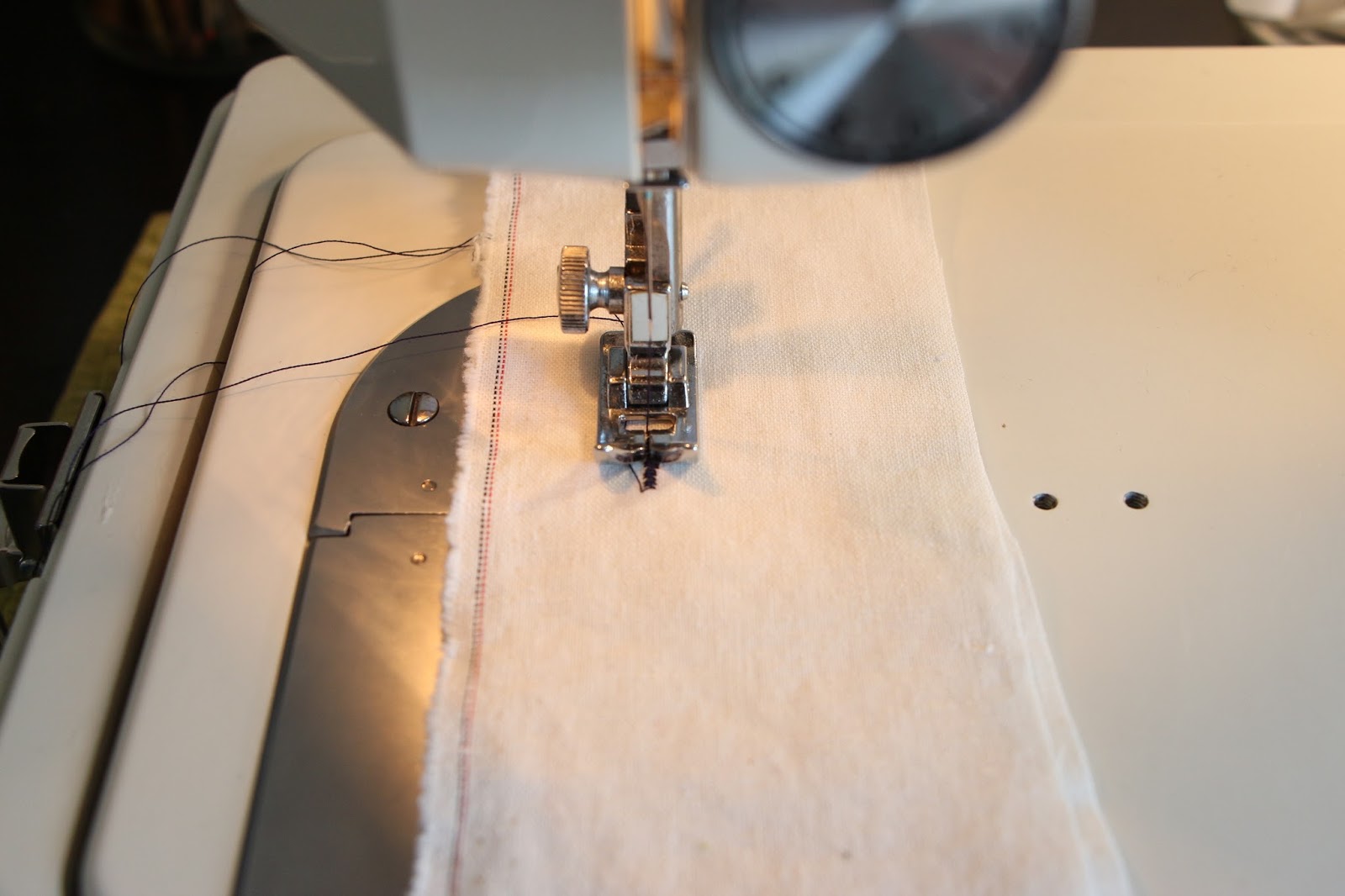 How to Sew a Buttonhole Without a Special Foot! Palindrome Dry Goods