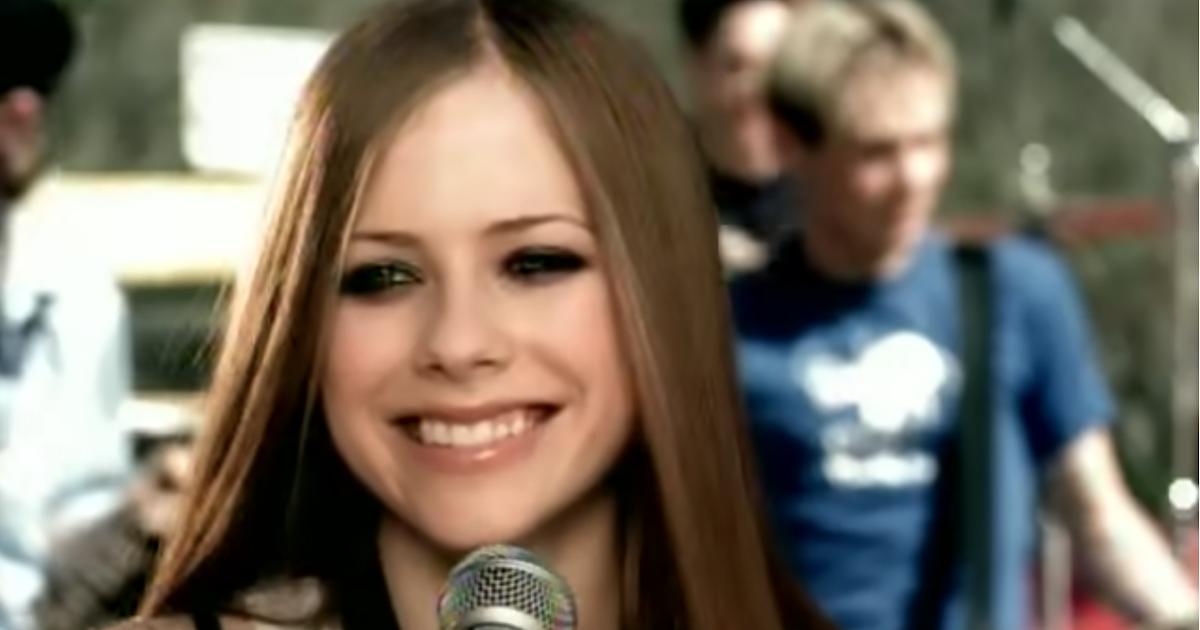 Hell Yeah - Avril Lavigne Fansite
