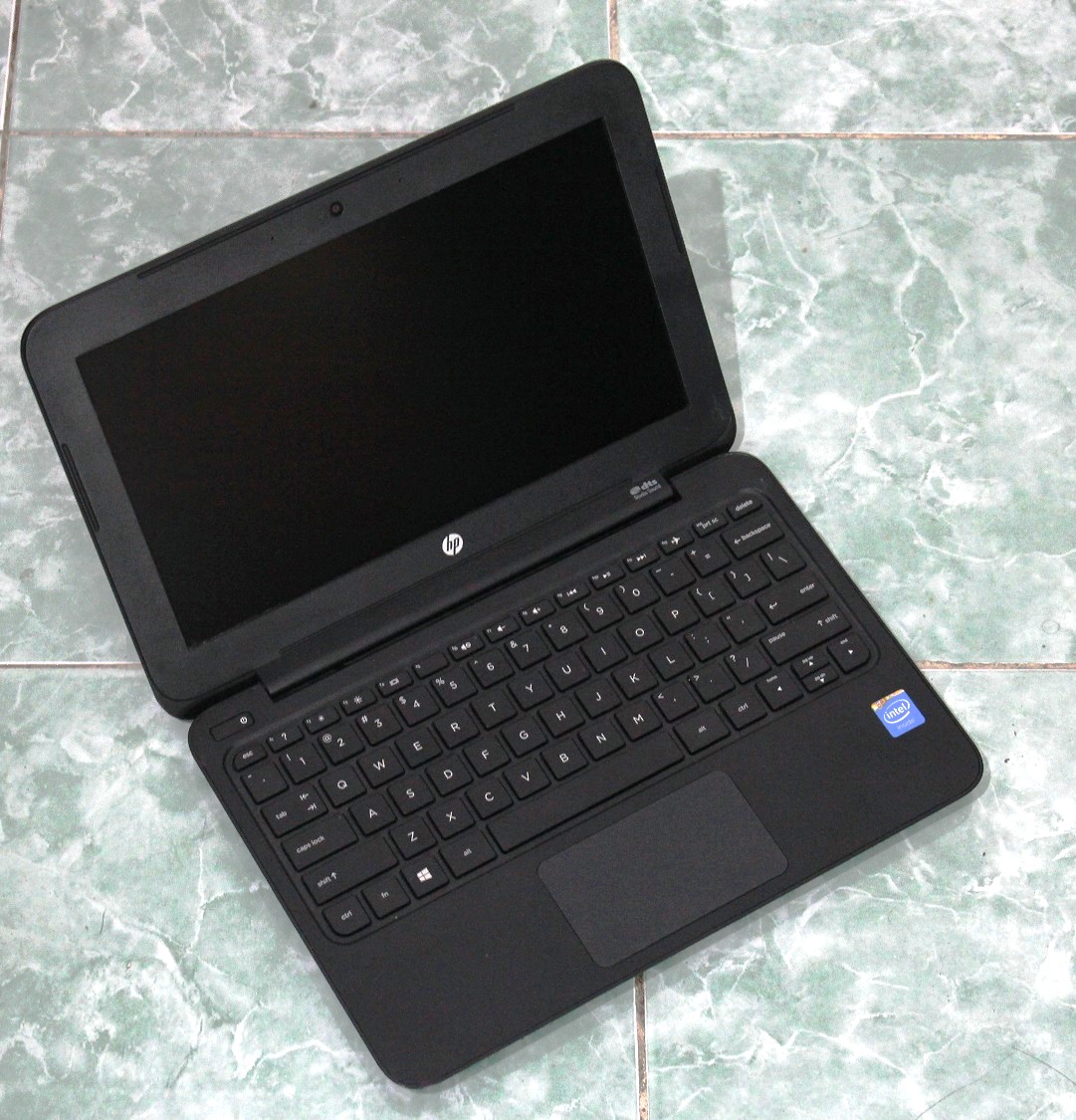 Jual HP 11 F004TU Netbook Bekas | Jual Beli Laptop Second dan Kamera