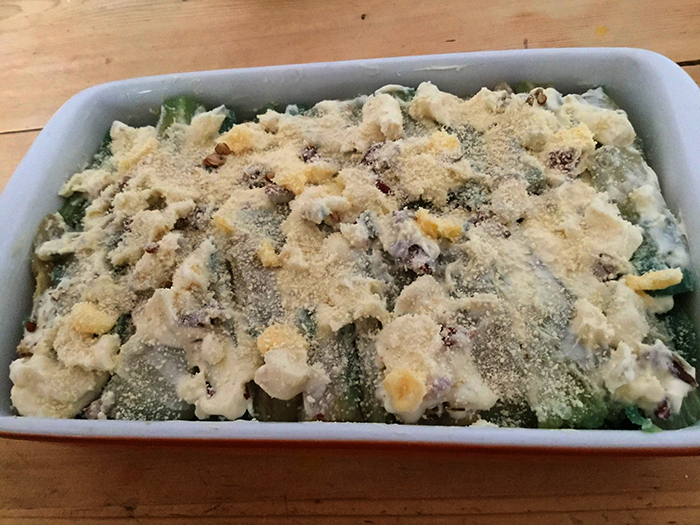 AAA ACCADEMIA AFFAMATI AFFANNATI: Gratin di cardi ai tre formaggi e noci AAA ACCADEMIA AFFAMATI AFFANNATI: Gratin di cardi ai tre formaggi e noci