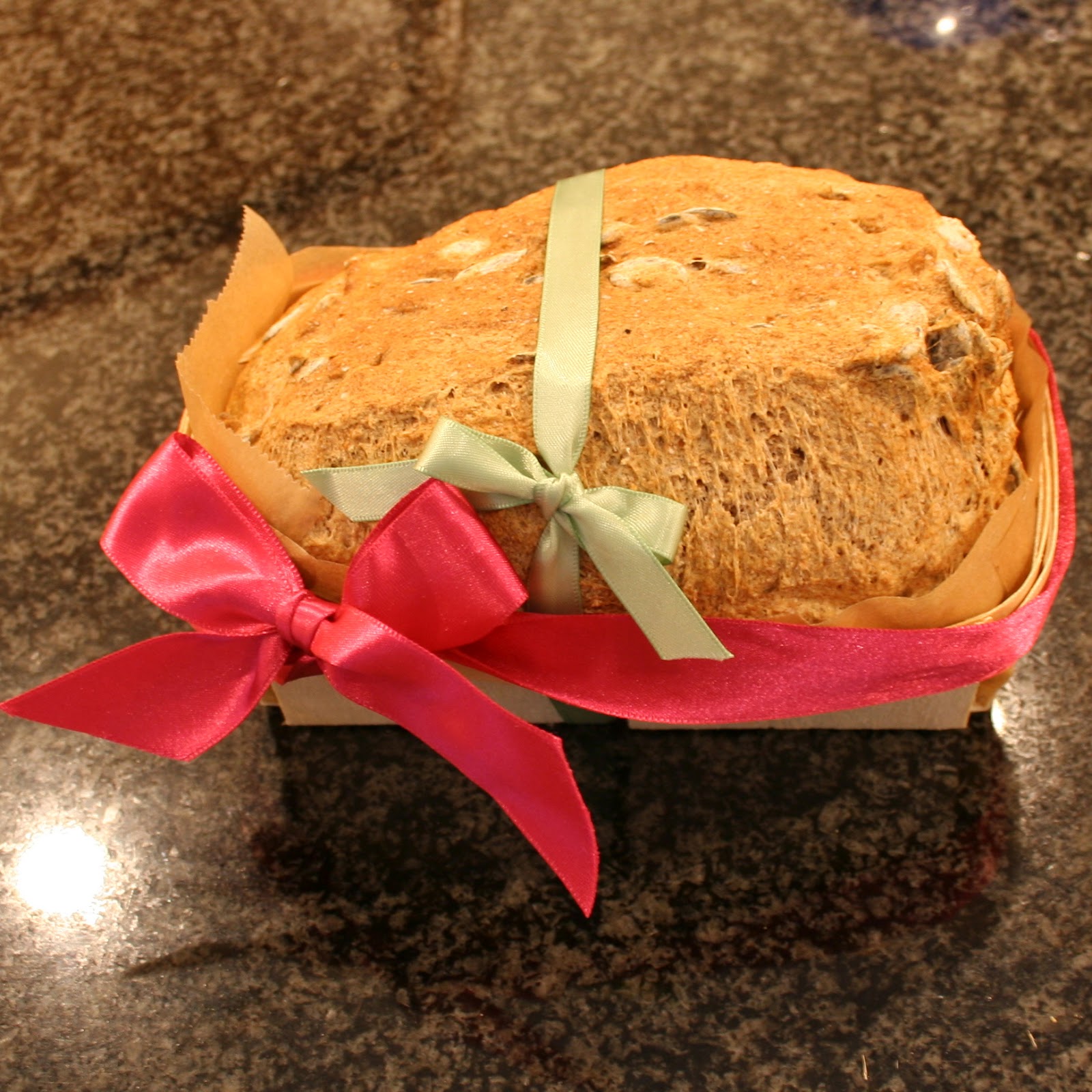 Pâtisserie Nadine: 3erlei 3-Minuten-Brot im Holzkörbchen