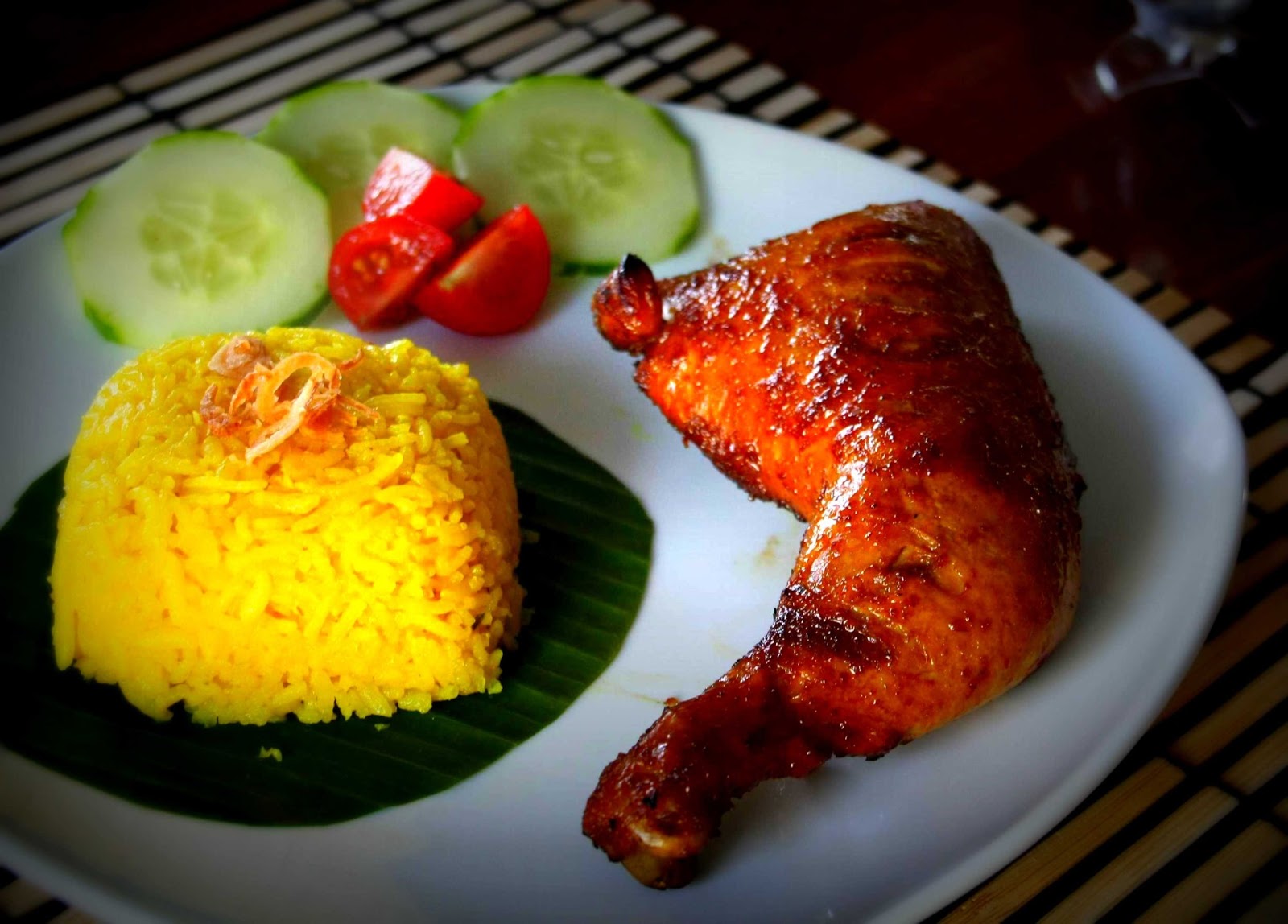 Ayam bakar bumbu pedas ~ menu diet hari ke 1. Nasi Kuning Ayam Bakar Kecap Yellow Rice And Sweet Grilled Chicken Pimentious