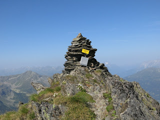 Gipfelsteinmann der Kreuzjöchlspitze