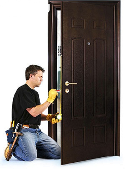 СамоделкиН: Установка дверей.