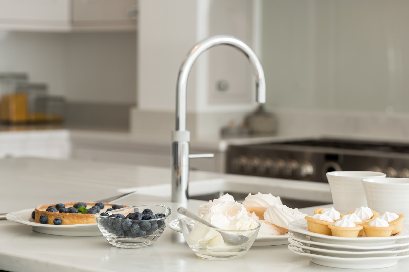 Maple & Gray: Grey Shaker Kitchen