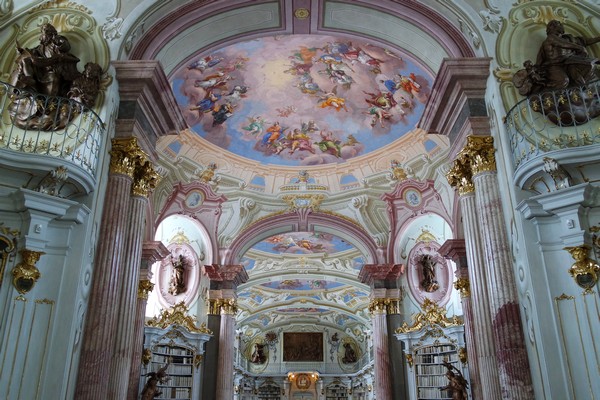 autriche styrie stift monastère admont bibliothèque baroque