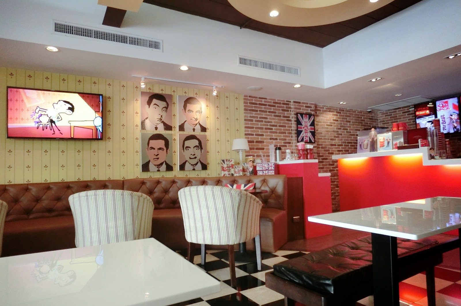 Mr.Bean Cafe , Bangkok crystal ♥