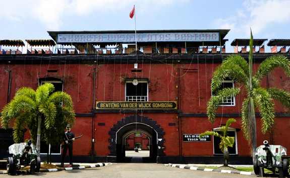 Pesona Keindahan Wisata Benteng Van Der Wijck Di Gombong Kebumen Jawa Tengah Ihategreenjello