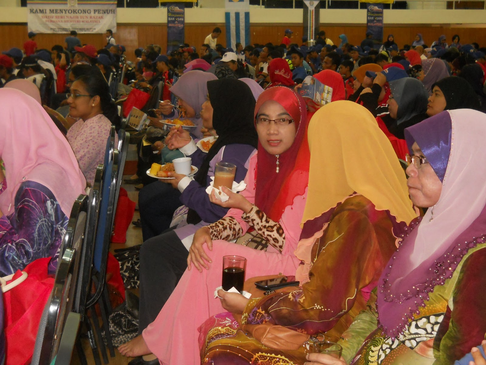 Badan Ngo Di Malaysia  Ketua Badan NGO Beri Keterangan Kepada Polis