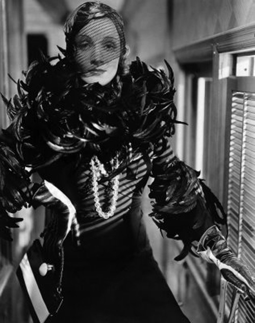 Cinema Connection--SHANGHAI EXPRESS Feathers for Fall 2011 | GlamAmor