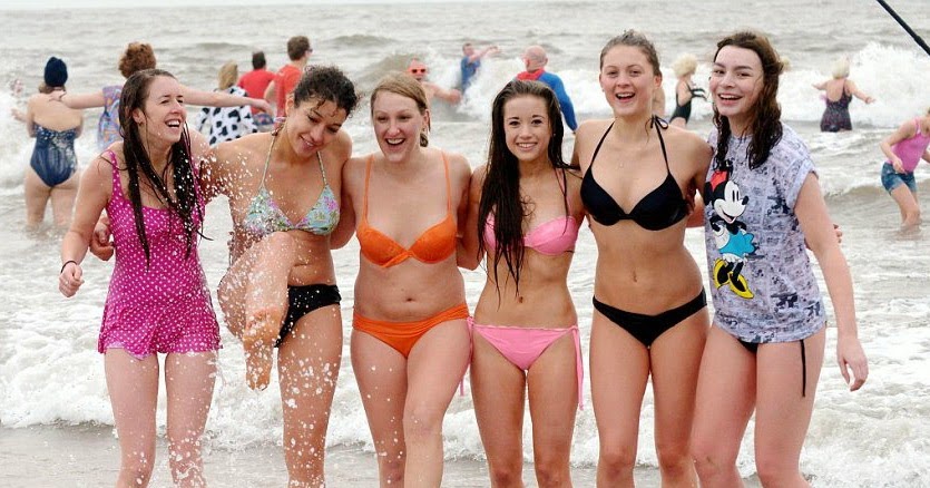 bælte nødvendighed omhyggelig Australian Girl's In Beach Wear Bikini Latest Hot Photos 2014-15 | World  Cute Girls Beautiful Photos