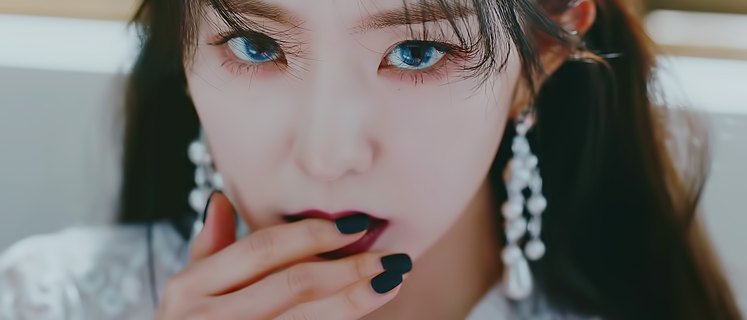 신곡 뮤비 티저 아이린.GIF