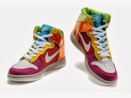 Nike Dunks Custom Design Sneakers : Rainbow Nikes Colorful Metallip