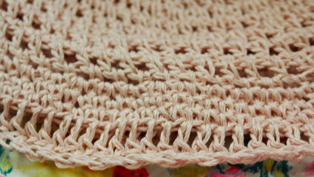 DIY // Crochet Spring Hat // Free Crochet Pattern!