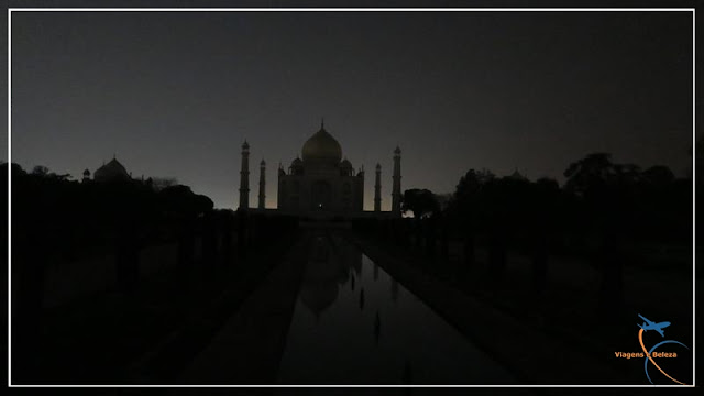 visita noturna ao Taj Mahal