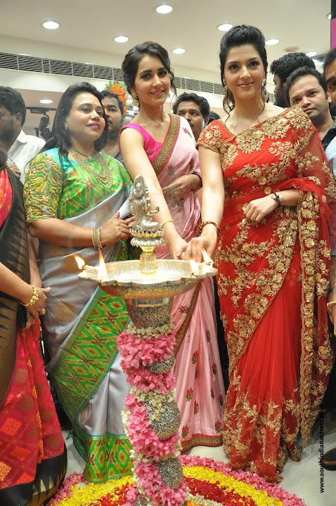 Raashi Khanna and Mehreen Pirzada launches KLM Fashion Mall