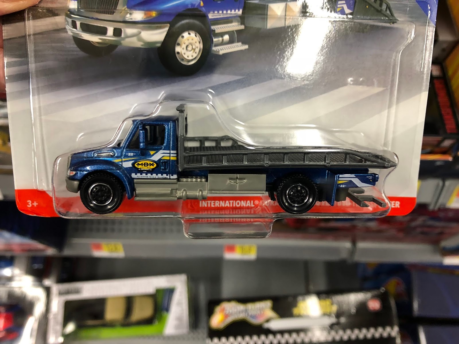 Matchbox Working Rigs International Durastar 4400 Flatbed Transporter